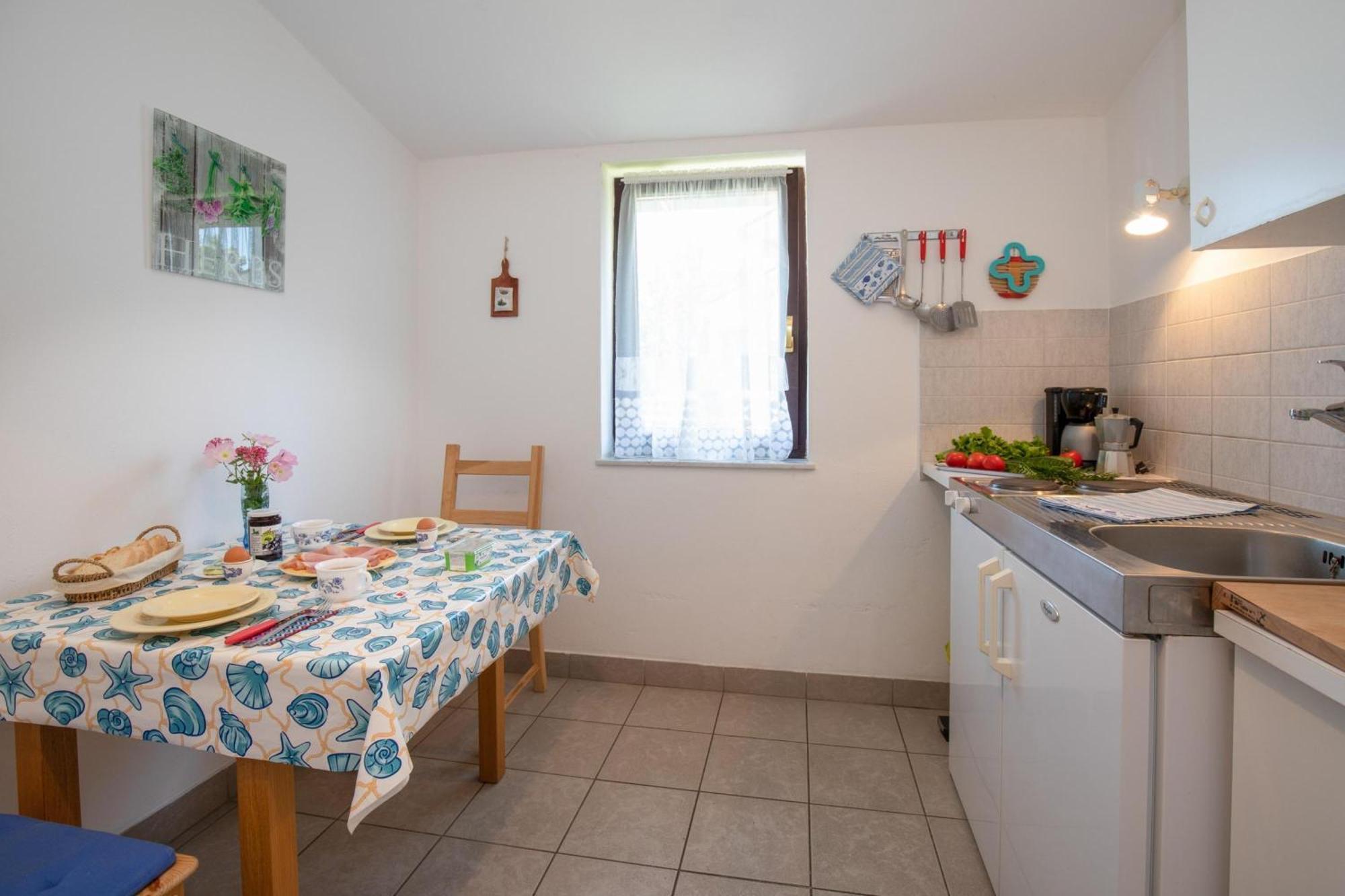 Apartments Brankica Island - Happy Rentals Vantacici Ngoại thất bức ảnh