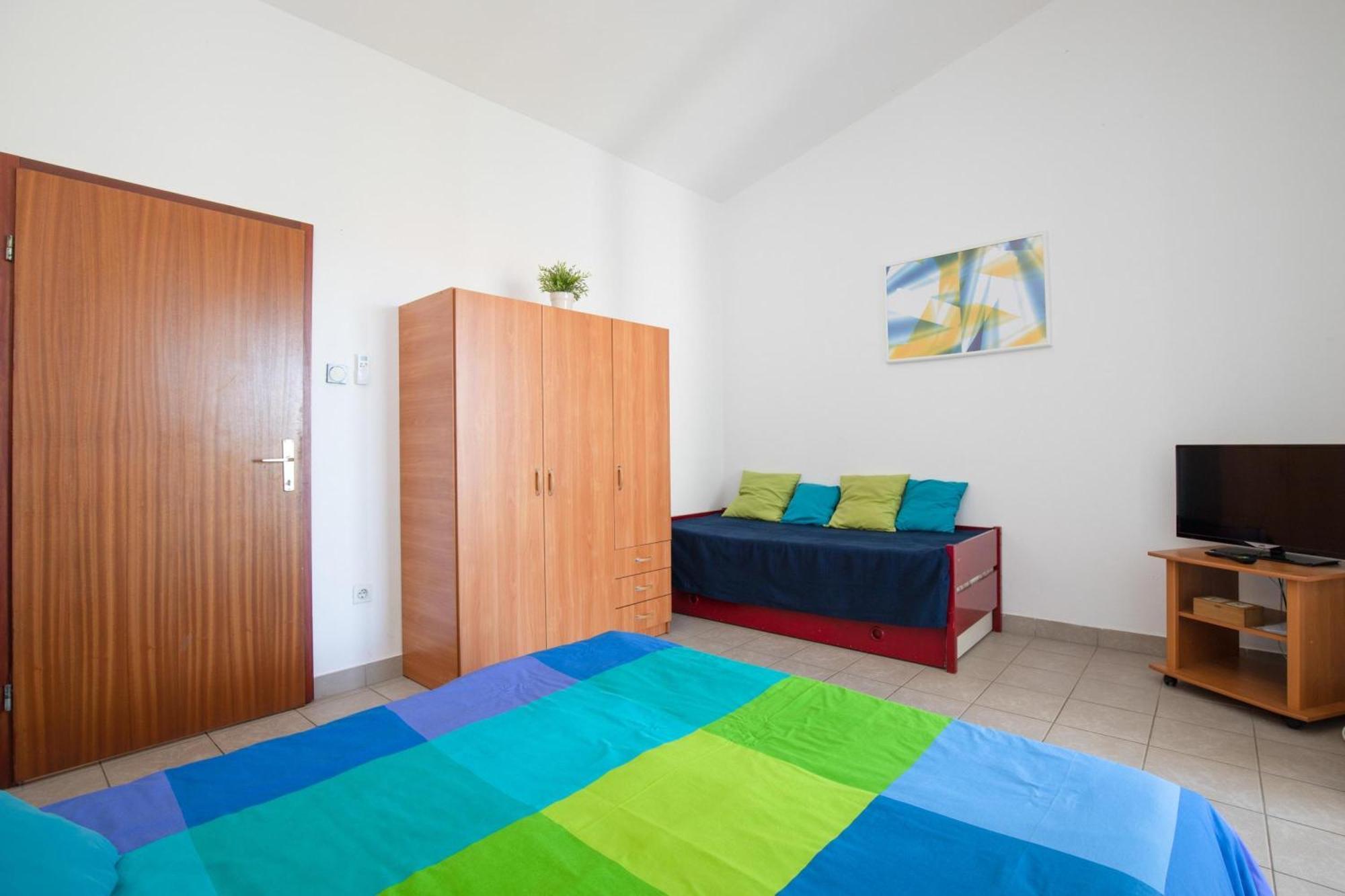 Apartments Brankica Island - Happy Rentals Vantacici Ngoại thất bức ảnh