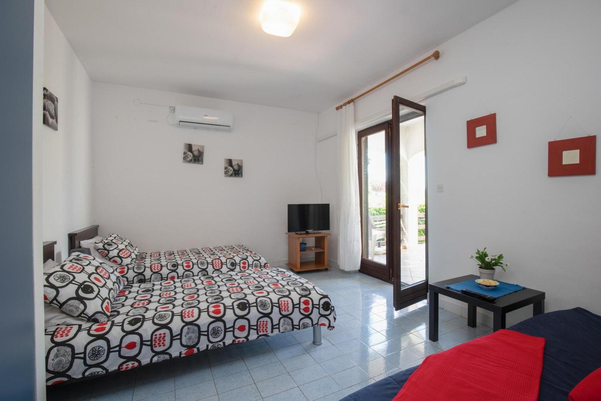 Apartments Brankica Island - Happy Rentals Vantacici Ngoại thất bức ảnh