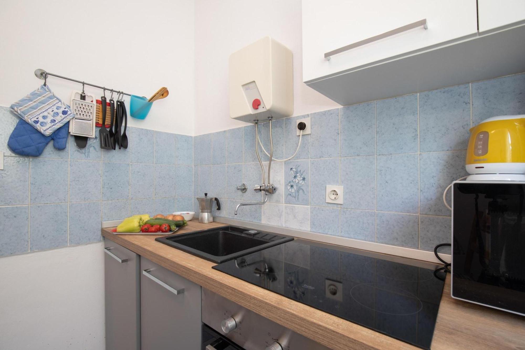 Apartments Brankica Island - Happy Rentals Vantacici Ngoại thất bức ảnh