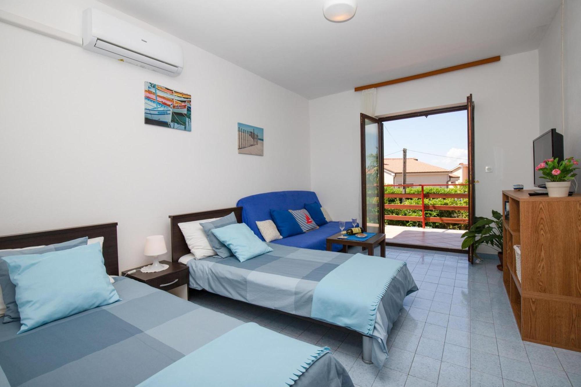 Apartments Brankica Island - Happy Rentals Vantacici Ngoại thất bức ảnh